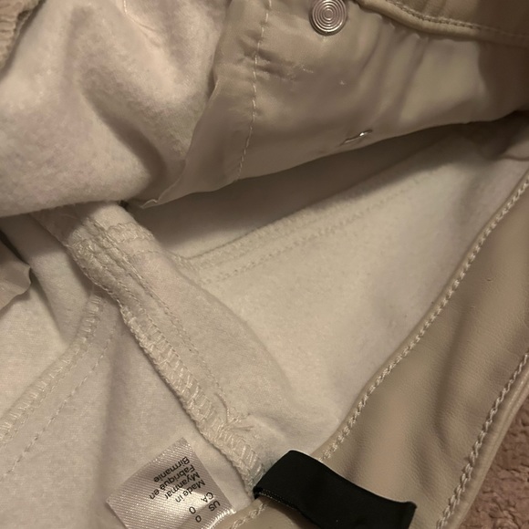 White leathered high rise pants - Picture 2 of 3